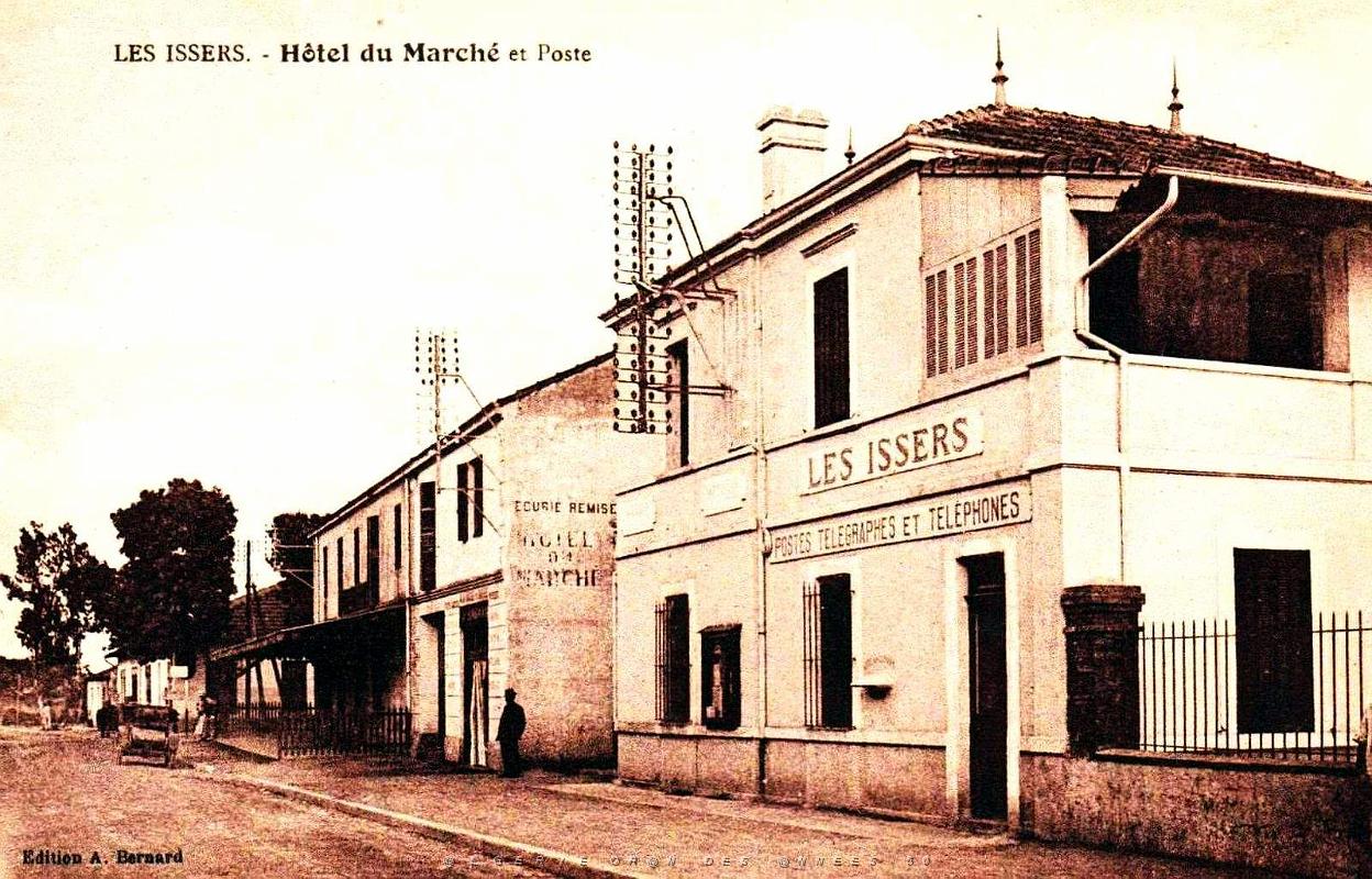 Les Issers - Hotel du Marche et la Poste.jpg